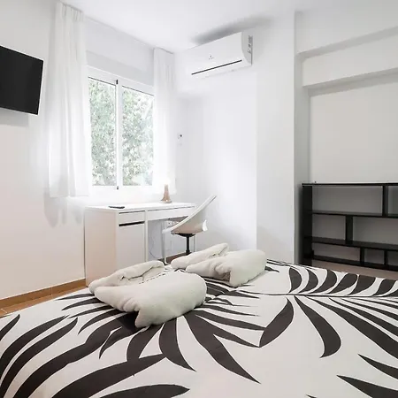 C19 Beutiful 4 Bedroom アパート マラガ
