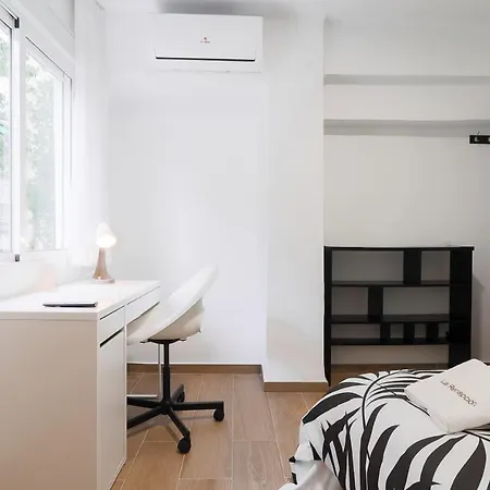 C19 Beutiful 4 Bedroom
