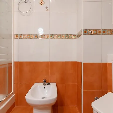 アパート C19 Beutiful 4 Bedroom マラガ
