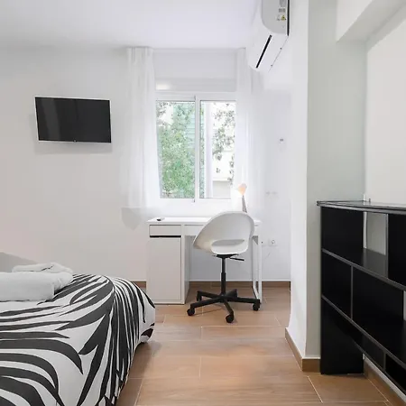 C19 Beutiful 4 Bedroom アパート *