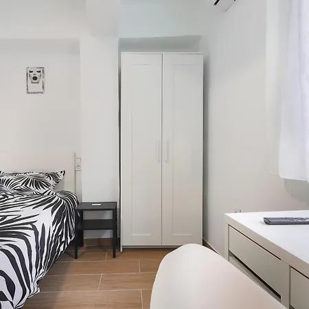 C19 Beutiful 4 Bedroom アパート *